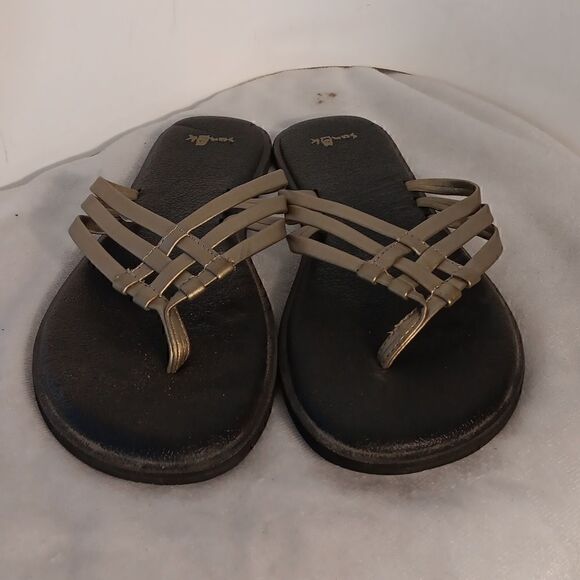 Sanuk Gold Metalic Thong Sandals - Picture 2 of 6